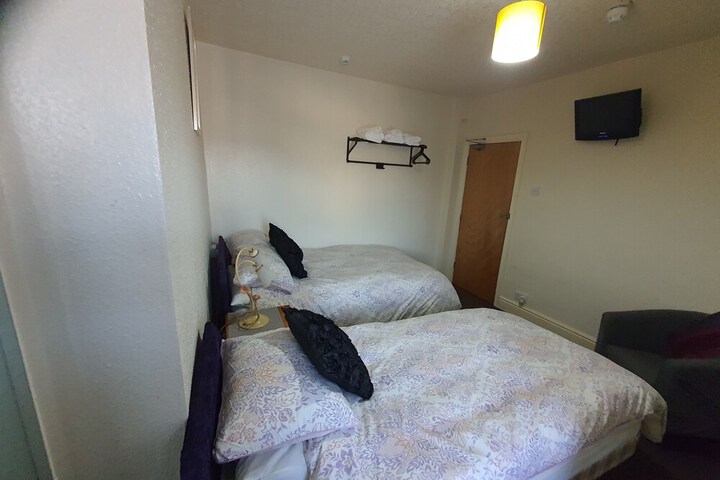 Room 20 of 97