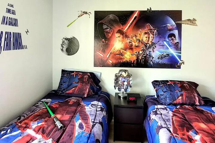 Room 7 of 27