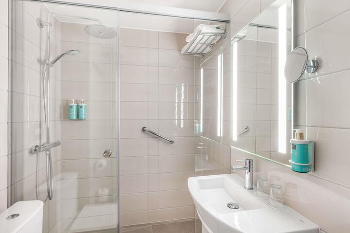 Clean Restrooms