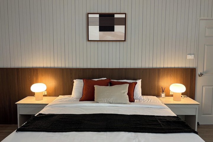 Room 15 of 38