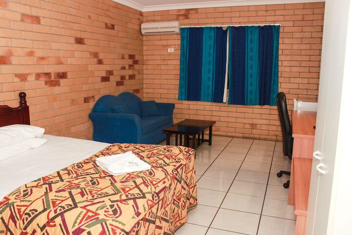 Room 8 of 19