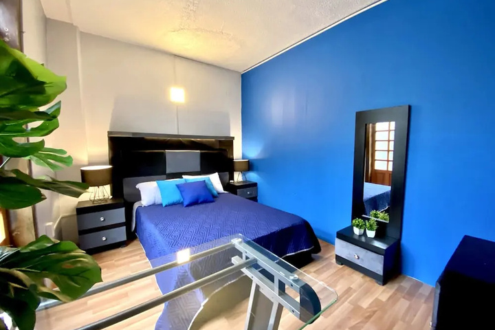Room 21 of 27