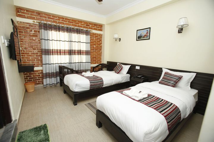 Room 15 of 25