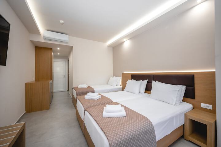 Room 47 of 138
