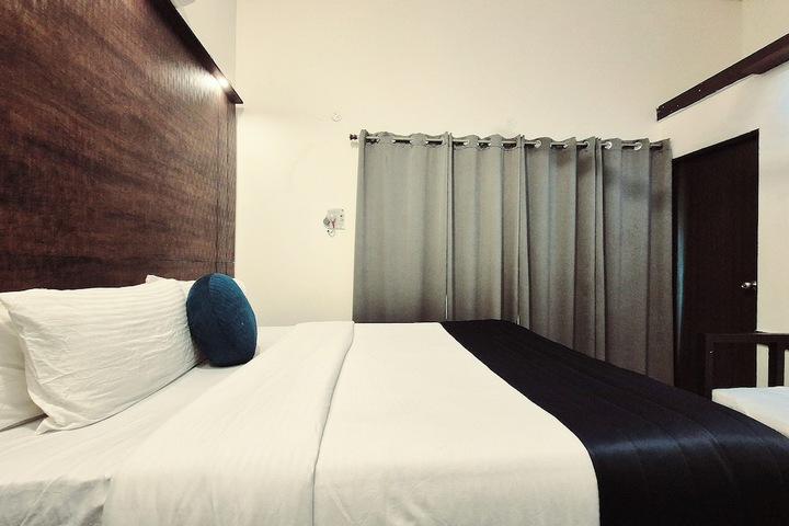 Room 7 of 49