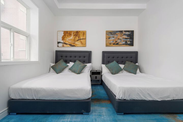 Room 6 of 42