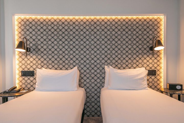 Room 8 of 69