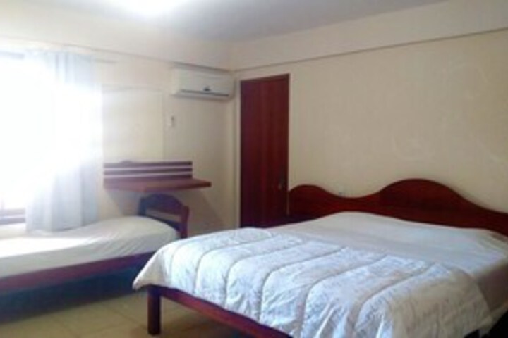 Room 14 of 38