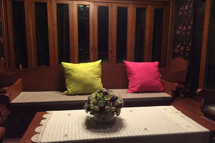 Room 40 of 102
