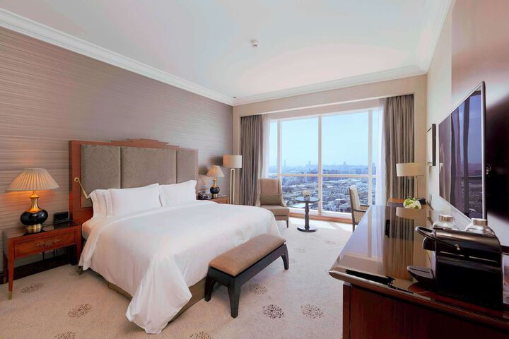 Room 21 of 103