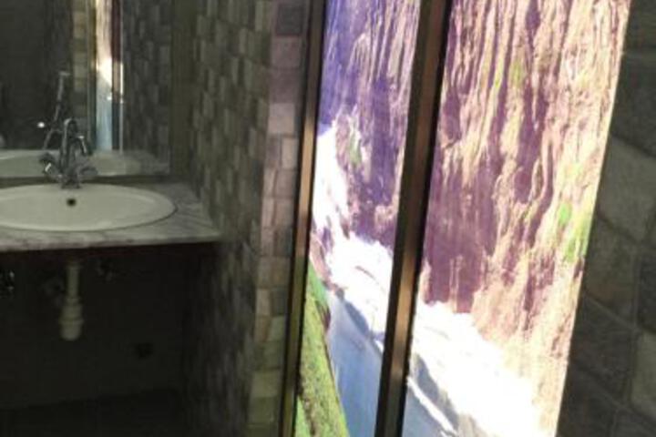 Neelum Continental Hotel
