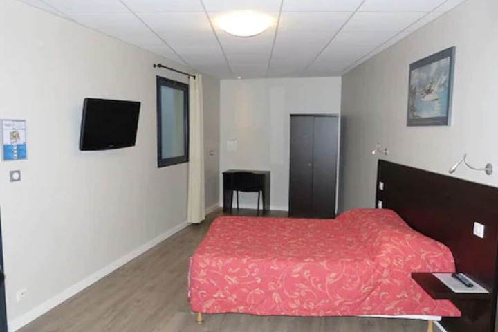 Room 10 of 60