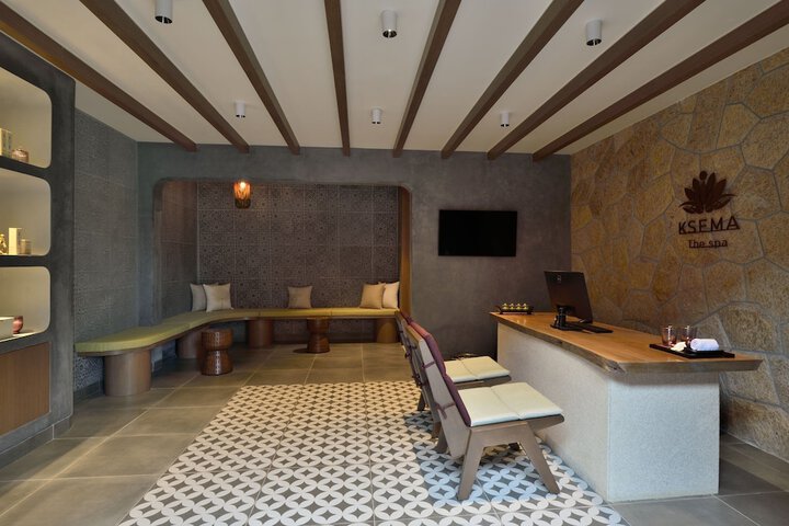 Hotel Interior 5 of 50
