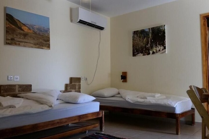 Room 12 of 45