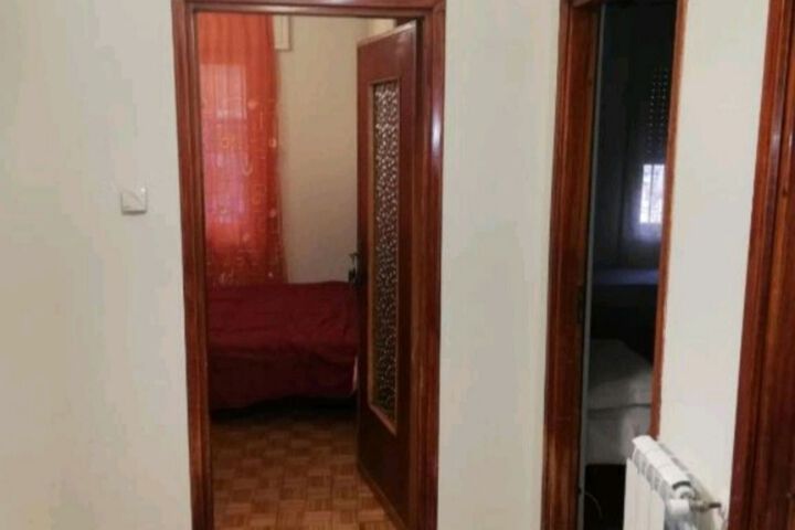 Room 26 of 38