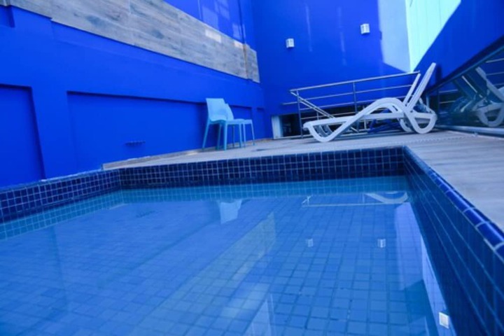 Pool 56 of 105