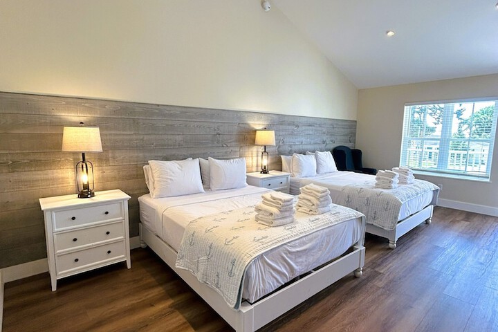 Room 13 of 26