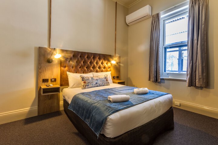 Room 7 of 31