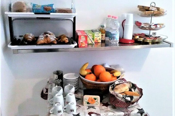 Breakfast/Coffee Service 11 of 21