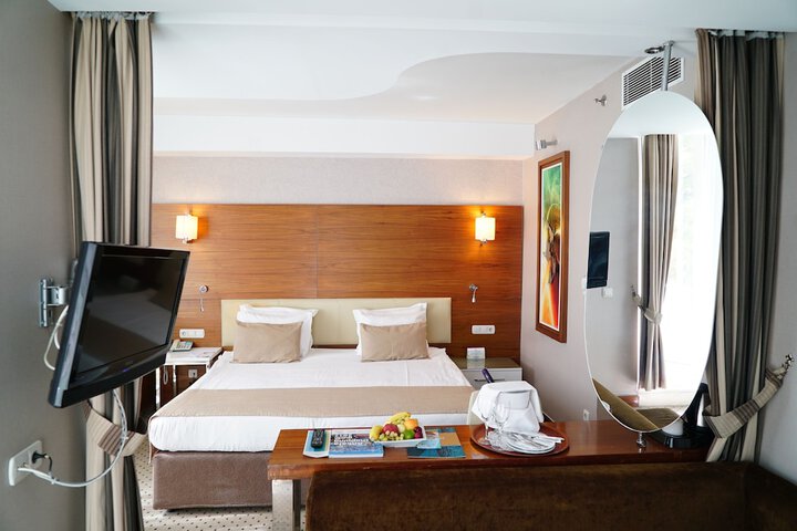 Room 13 of 47