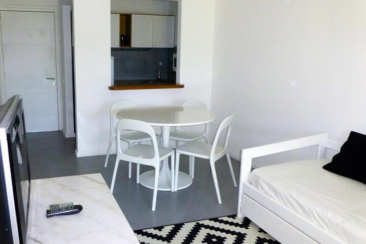 Room 22 of 65