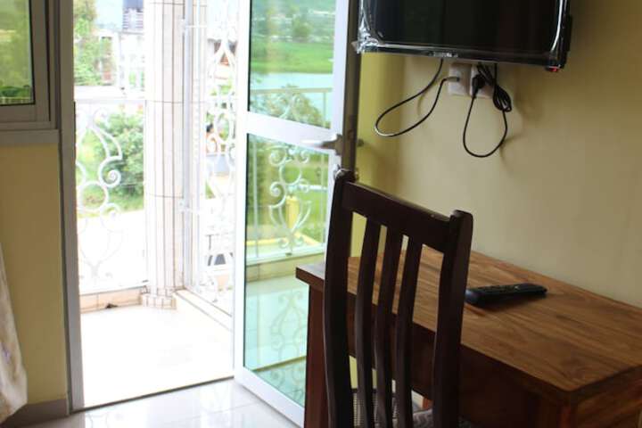 Room 6 of 21