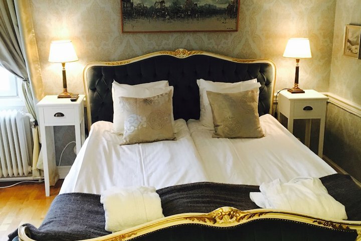 Room 8 of 72