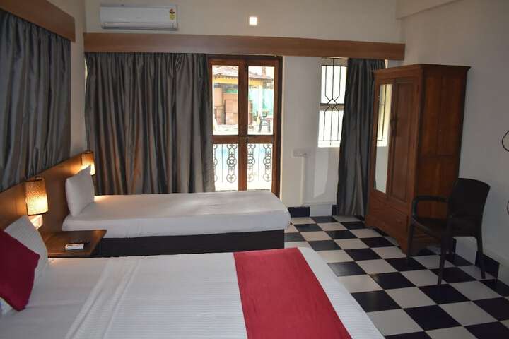 Room 8 of 23