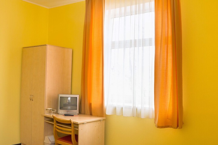 Room 13 of 51