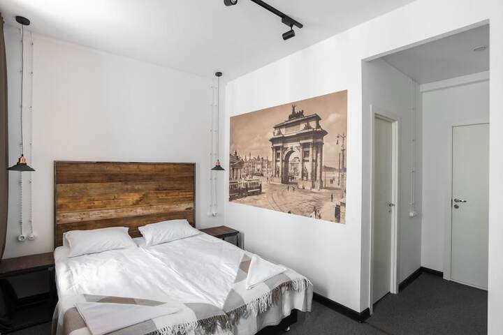 Room 6 of 29