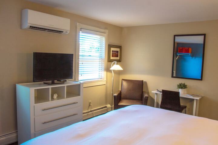 Room 9 of 168