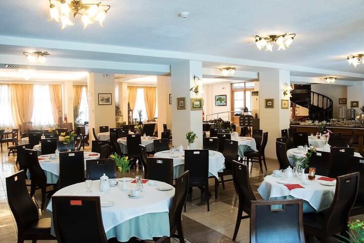 Dining Photos