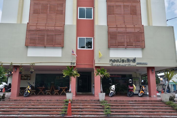 Hotel 43 of 44