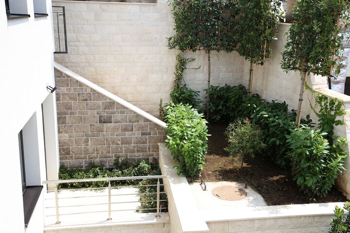 Hotel Exterior 53 of 53