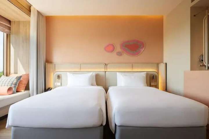 Room 35 of 88