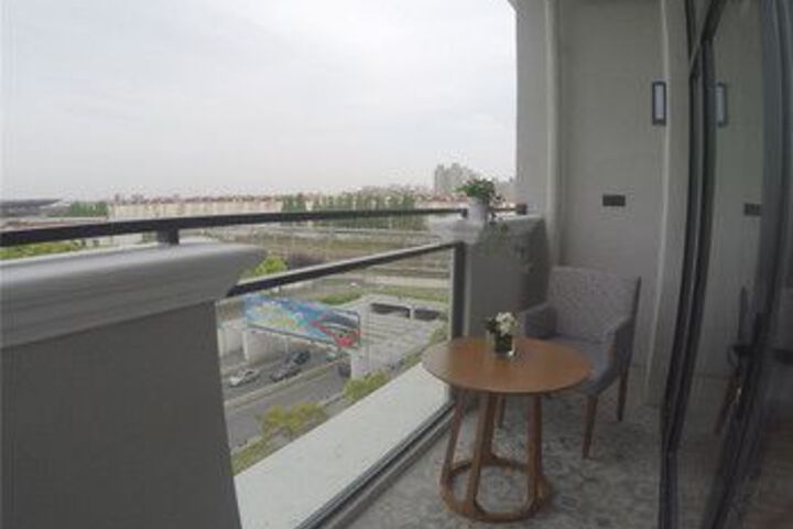 Terrace/Patio 2 of 94