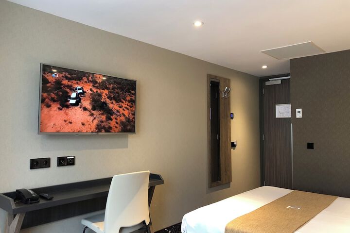 Room 20 of 48