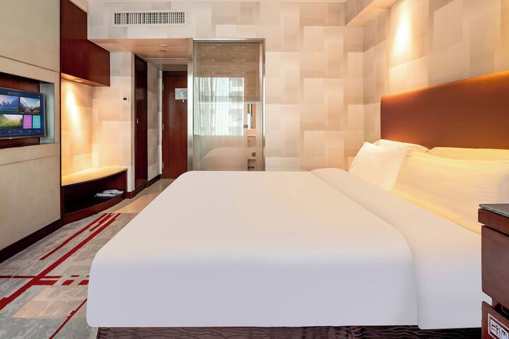 Room 58 of 103