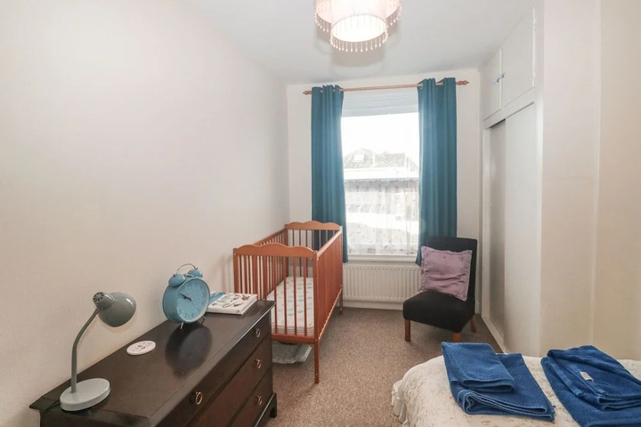 Room 2 of 11