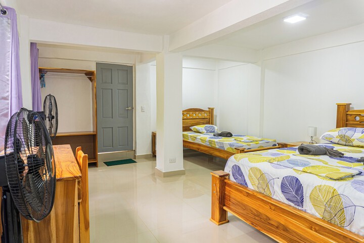 Room 18 of 107