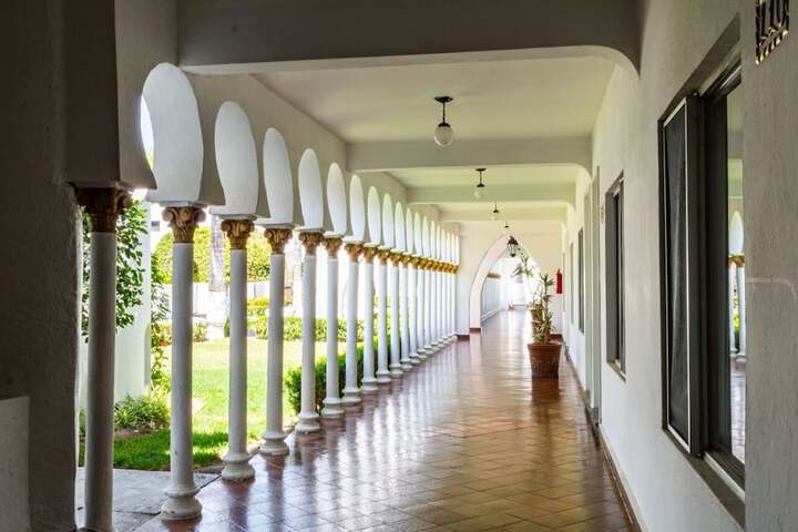 Ballroom/Hall 51 of 59