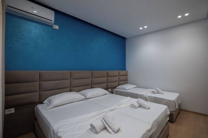 Room 52 of 131