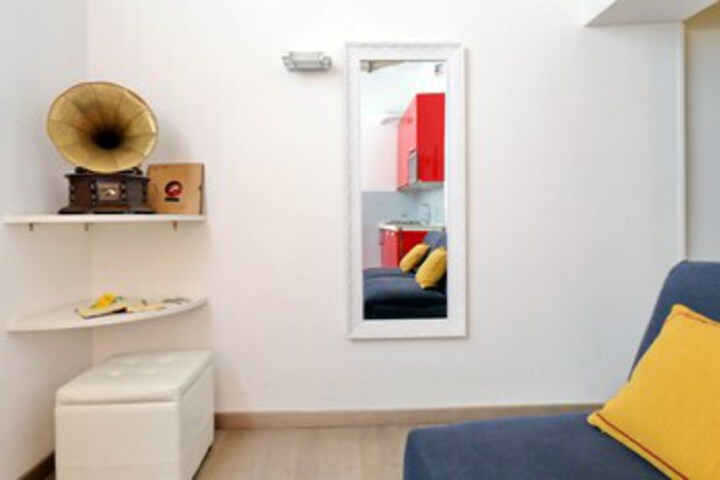 Room 32 of 32