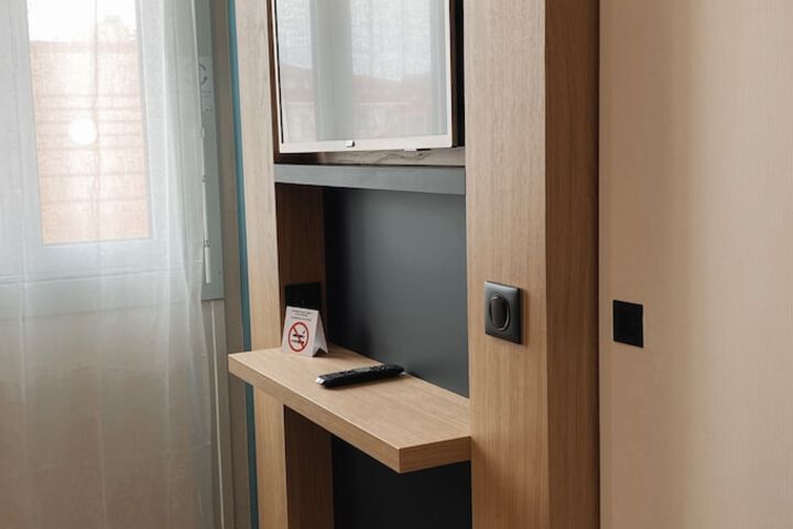 Room 35 of 48