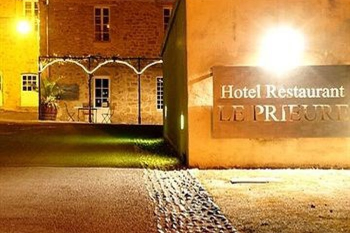 Hotel 11 of 25