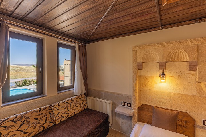 Room 21 of 50