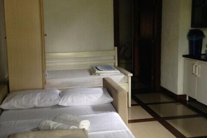 Room 6 of 22