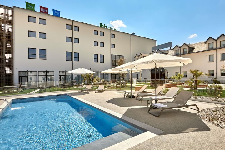 Pool Hotel