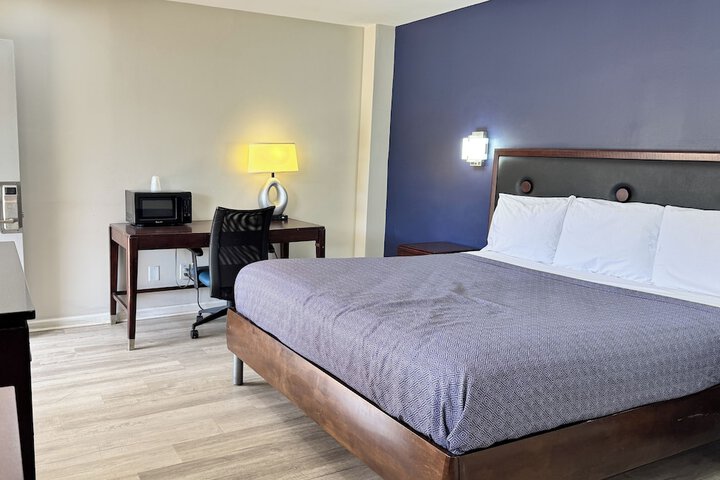 Room 8 of 31