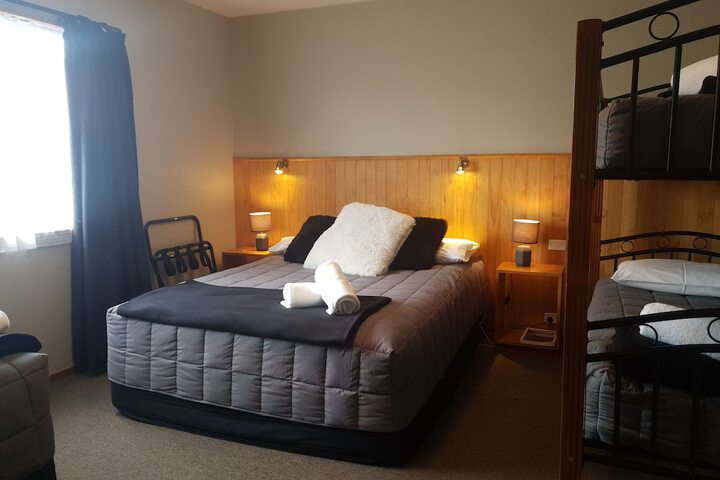 Room 15 of 60